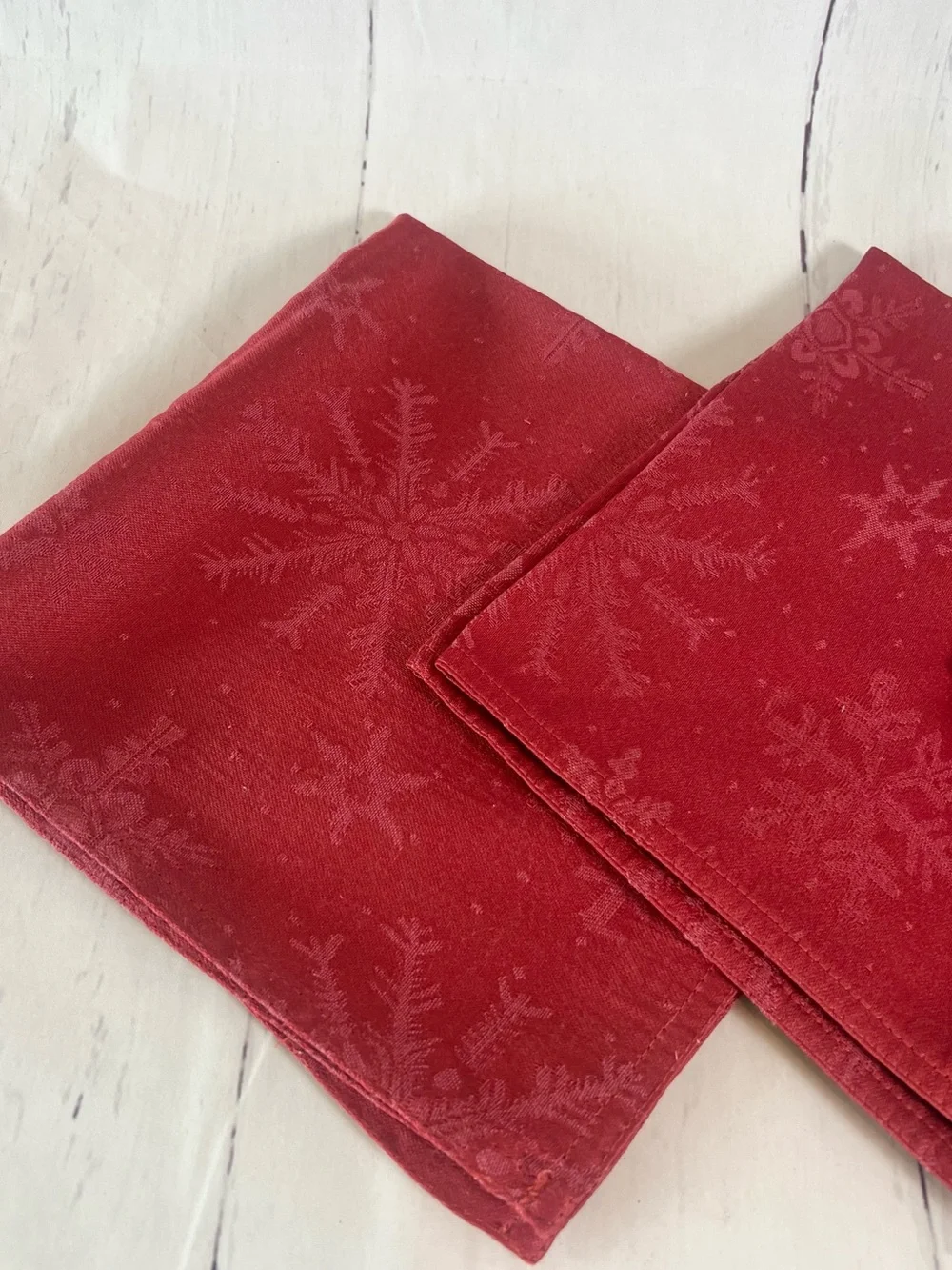 Lauren Ralph Lauren Holiday Napkins Set of 4 Burgundy Red Damask Snowflake